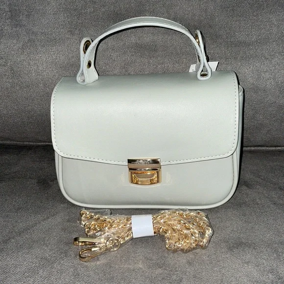 NWT.  Bella Russo Clutch purse.  Gray. - Picture 4 of 6